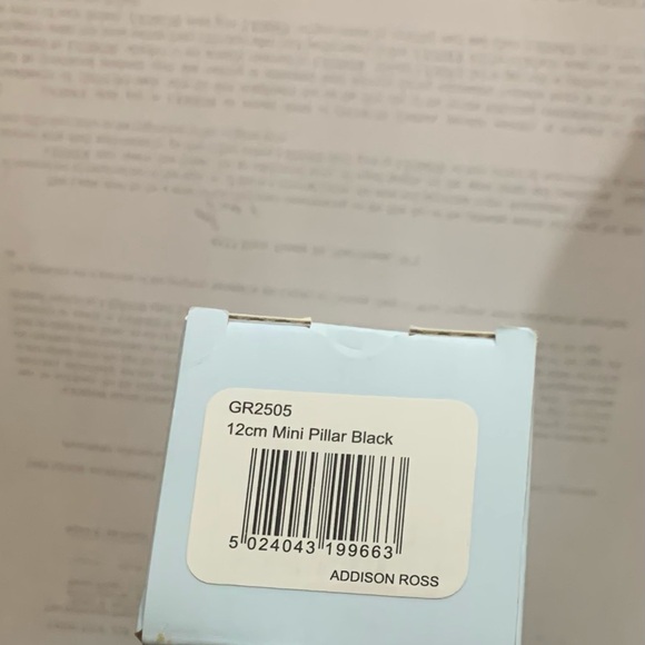 Addison Ross Sleek Black salt or Pepper Grinder - Picture 6 of 6